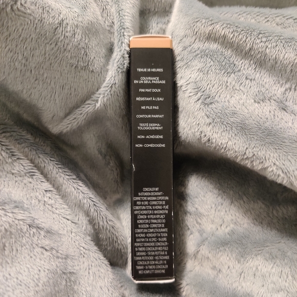 bareMinerals 16-hour Full Coverage Co - Picture 2 of 9